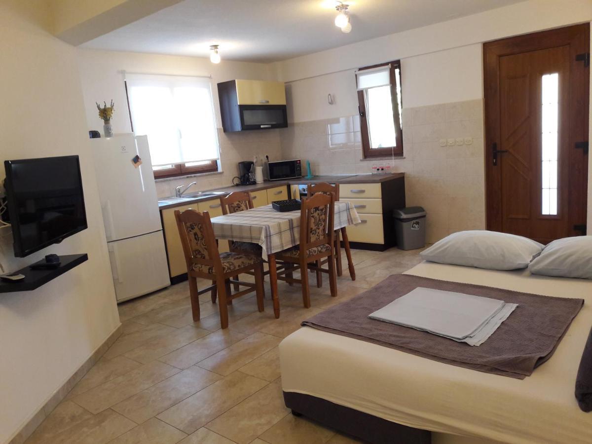 Apartmani Predovan Vrsi Εξωτερικό φωτογραφία